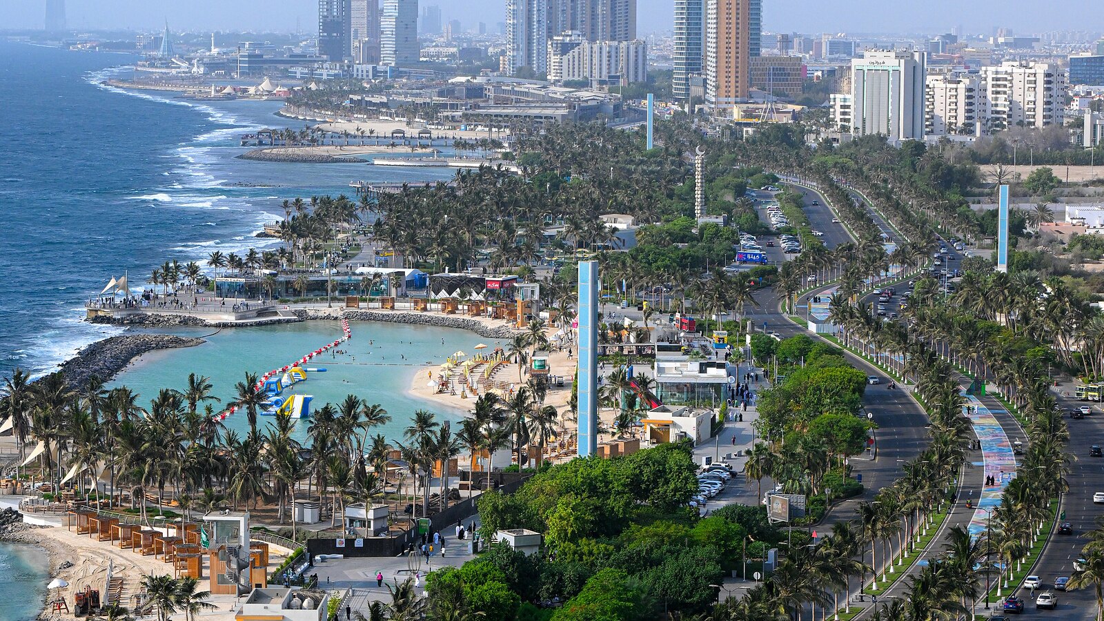 Photo: Saudi Press Agency (SPA), CC BY-SA 4.0, Wikimedia Commons Jeddah, Saudi Arabia