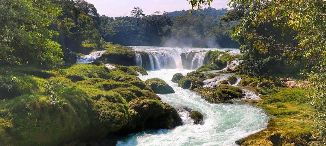 Chiapas waterfall las nubes